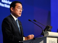 Япон улс батлан хамгаалах төсвөө дотоодын нийт бүтээгдэхүүний 2 хувьд хүргэж өсгөнө