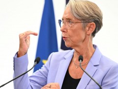 Франц улс тэтгэврийн насыг 64 болгож нэмэхээр төлөвлөж байна