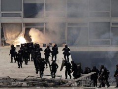 Бразилын шүүх зарим удирдах албан тушаалтныг баривчлах шийдвэр гаргажээ