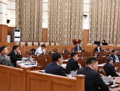 Төмөр замын тээврийн тухай хуулийн шинэчилсэн найруулгын төслийг хэлэлцэхээр боллоо