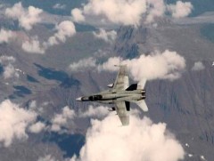 АНУ, Канадын цэргийнхэн үл танигдах нисдэг биетийг буудаж унагажээ 