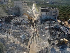 Олон улсын тусламжийн байгууллагууд Сирийн гамшгийн бүсэд тусламж хүргэхээр ажиллаж байна 