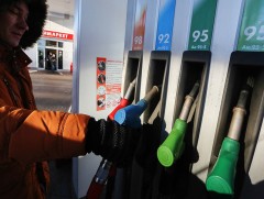 Оросын дотоодын зах зээлд бензиний үнэ нэмэгджээ
