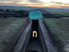 Дархан-Уул аймагт Сяньбигийн үеийн язгууртны бунхант булшны малтлага хийгдэж байна