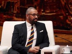 Их Британийн Гадаад хэргийн сайд БНХАУ-д айлчилж байна 