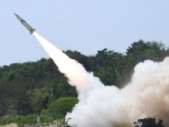 БНАСАУ-ын удирдагч пуужин үйлдвэрлэх хүчин чадлаа огцом өсгөх үүрэг өгчээ