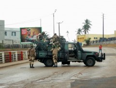 Төв Африкийн Габон улсад цэргийн эргэлт гарчээ