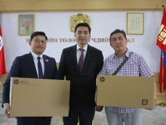 Хороодын албан хэрэгцээнд шаардлагатай компьютер тоног төхөөрөмж, 12 хороонд ус соруулах помп өглөө