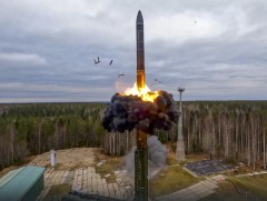 Кремль: ОХУ цөмийн цохилт өгөх сургуулилалт хийлээ