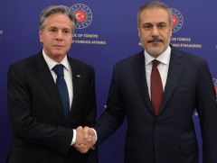 Блинкен Ойрх Дорнодын орнуудаар хийсэн айлчлалаа БНТУ-д өндөрлөжээ