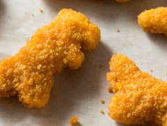 “Tyson foods” компани төмрийн үртэс илэрсэн бүтээгдэхүүнээ худалдаанаас татлаа