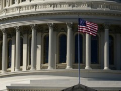 АНУ-ын Сенат ирэх жилийн батлан хамгаалахын төсвийг 886.3 тэрбум ам.долларт батлав  