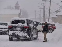 АНУ-д эрс хүйтэрч, долоо хоногийн дотор 40 хүн амь эрсэджээ 