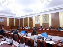 УИХ-ын тогтоолын төслүүдийг баталж, 14 асуудал хэлэлцэн шийдвэрлэлээ 