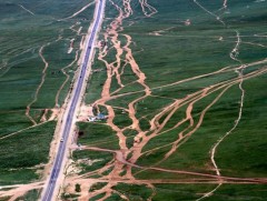 Автомашинаас шалтгаалсан хөрсний эвдрэл хэвийн байдалдаа хэзээ ч ордоггүй 