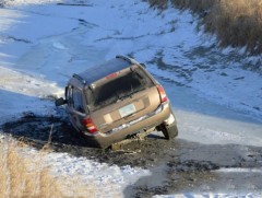 Он гарсаар гол, нуурын мөсөнд цөмөрсөн 28 тохиолдол бүртгэгджээ