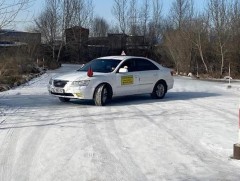 Байлдагчид жолооны сургалтад хамрагдаж байна