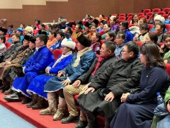 “Монгол тэмээ тогтвортой хөгжлийн боломж“ хэлэлцүүлэгт 100 гаруй тэмээчид оролцжээ