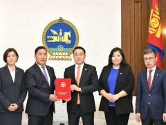 Нэмэгдсэн өртгийн албан татварын тухай хуульд өөрчлөлт оруулах тухай хуулийн төслийг өргөн мэдүүлэв