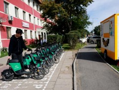 Бага тойруугийн 16 байршилд мопед, скүүтэрийн зогсоол хийлээ