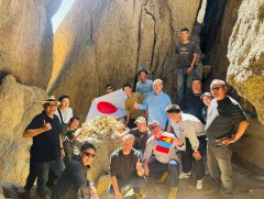 Япон улсын цэргийн алба хаагчид малчны хотонд зочлов