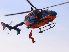 Агаараас эрэн хайх, аврах 111 дүгээр ангийн тусгай баг ГССҮТ-тэй хамтарч, иргэдэд яаралтай тусламж үзүүллээ