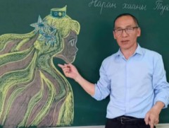 Л.Бадамболор: Тоон цифр болон үлгэрийн эхээс санаа авч, зурган дүрслэлийг ашиглаг хичээлээ заадаг