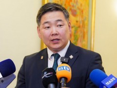 С. Эрдэнэбат: Багш нарын цалинг 3,5 сая болгох хэлэлцээрээ албан ёсоор баталгаажуулж явах хэрэгтэй