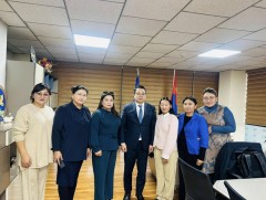 Номын санчдын төлөөллийг хүлээн авч санал солилцлоо