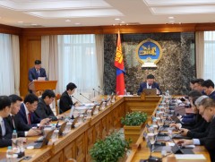 Төрийн албан хаагчийн нэг удаагийн буцалтгүй тусламжийг хууль ёсны өвлөгчид нь олгоно