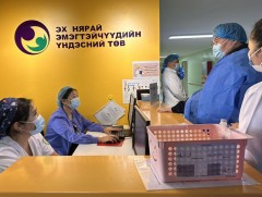 Ерөнхий сайд Г.Занданшатар Эх, нярай, эмэгтэйчүүдийн үндэсний төвд ажиллалаа