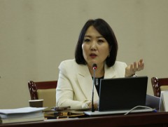 Д.Үүрийнтуяа: Уул уурхайн салбарыг дотор нь төрөлжүүлж, төсвийн орон зайгаа тэлэх боломжтой