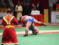 “Чингис хаан цом”-ын төлөөх барилдаан баасан гарагт болно