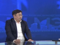 Монгол Улс анхдугаар үндсэн хуулиа 1924 оны арваннэгдүгээр сарын 26-нд баталж Бүгд Найрамдах засга..