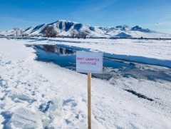 Мөсний зузаан өмнөх оны мөн үеэс 5-40 см нимгэн байна