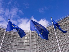 Европын холбоо ОХУ-ын царцаасан хөрөнгөөс ашиглалгүй Украинд зээл олгохоор болов 