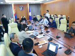 Байгаль орчин, ногоон хөгжлийн бодлогыг дэмжсэн хөрөнгө оруулалт зайлшгүй шаардлагатай байна гэв