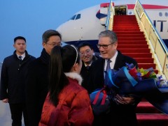 Их Британийн Ерөнхий сайд БНХАУ-д айлчилж байна