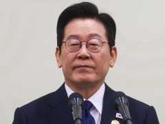 БНСУ-ын Ерөнхийлөгч И Жэ Мён БНХАУ-д айлчилж байна 