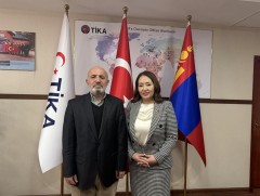 Нийслэлийн архивын сан хөмрөгт хадгалагдаж буй цаасан суурьт баримтыг цахим хэлбэрт шилжүүлэх ажлы..