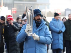 Дэлхийн аваргын цом Монголд аялж байна