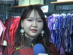 Есү-монтее: Үндэсний хувцасны хэв шинжийг өдөр тутмын хэрэгцээнд нийлүүлэхийг зорьдог 