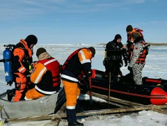 Гол, мөрний мөсөн дээгүүр зорчихгүй байхыг анхааруулж байна