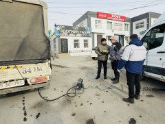 Нийслэлд хөдөлгөөнд оролцож буй тээврийн хэрэгслийн яндангийн утаанд хэмжилт хийлээ