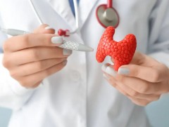 Эрт илрүүлэгт хамрагдсан хоёр хүн тутмын нэг нь бамбай булчирхайн зангилаатай байна