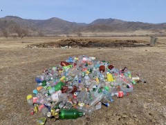 Хуванцрын хог хаягдал байгаль орчинд том дарамт үзүүлж байна