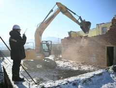 “Сэлбэ 20 минутын хот” төслийн газар чөлөөлөлтөөр өндөр төвөгшилтэй объектыг буулгаж, нураах ажлыг..