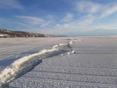 Мөсөн дээгүүр зорчихгүй байхыг анхааруулж байна 