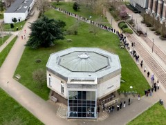 Их Британид менингитийн халдварын тархалт хурдацтай нэмэгдэж, сэрэмжлүүлэг гаргав