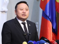 Ардчилсан намаас цаг үеийн асуудлаар мэдээлэл хийж байна